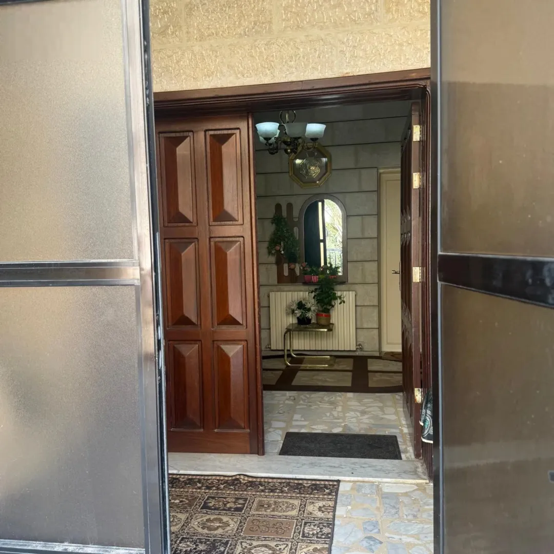 منزل سكني فاخر مستقل طابقين للبيع في حي الرونق – بيادر وادي السير