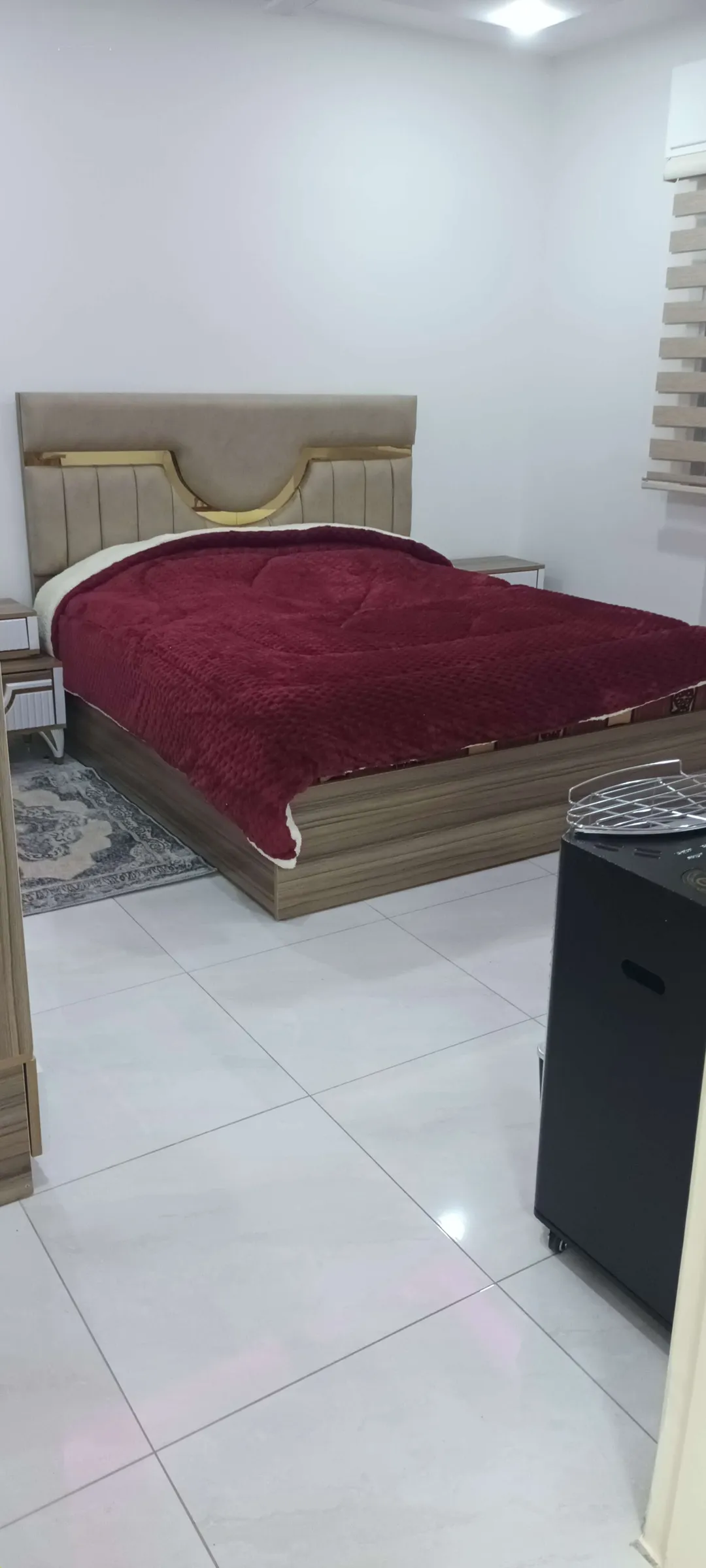 شقة مفروشة فاخرة للإيجار في شميساني بالقرب من الخدمات – عمان الاردن | ID 704055