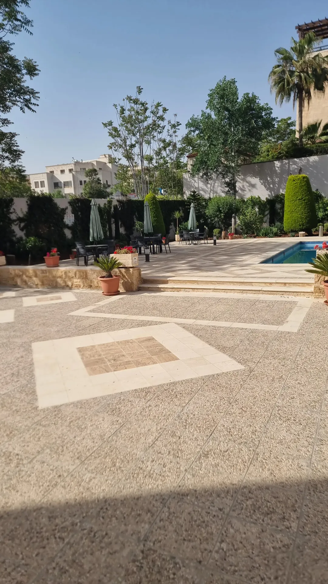 luxury apartment for rent in abdoun 2 bedrooms 2 bathrooms ground floor