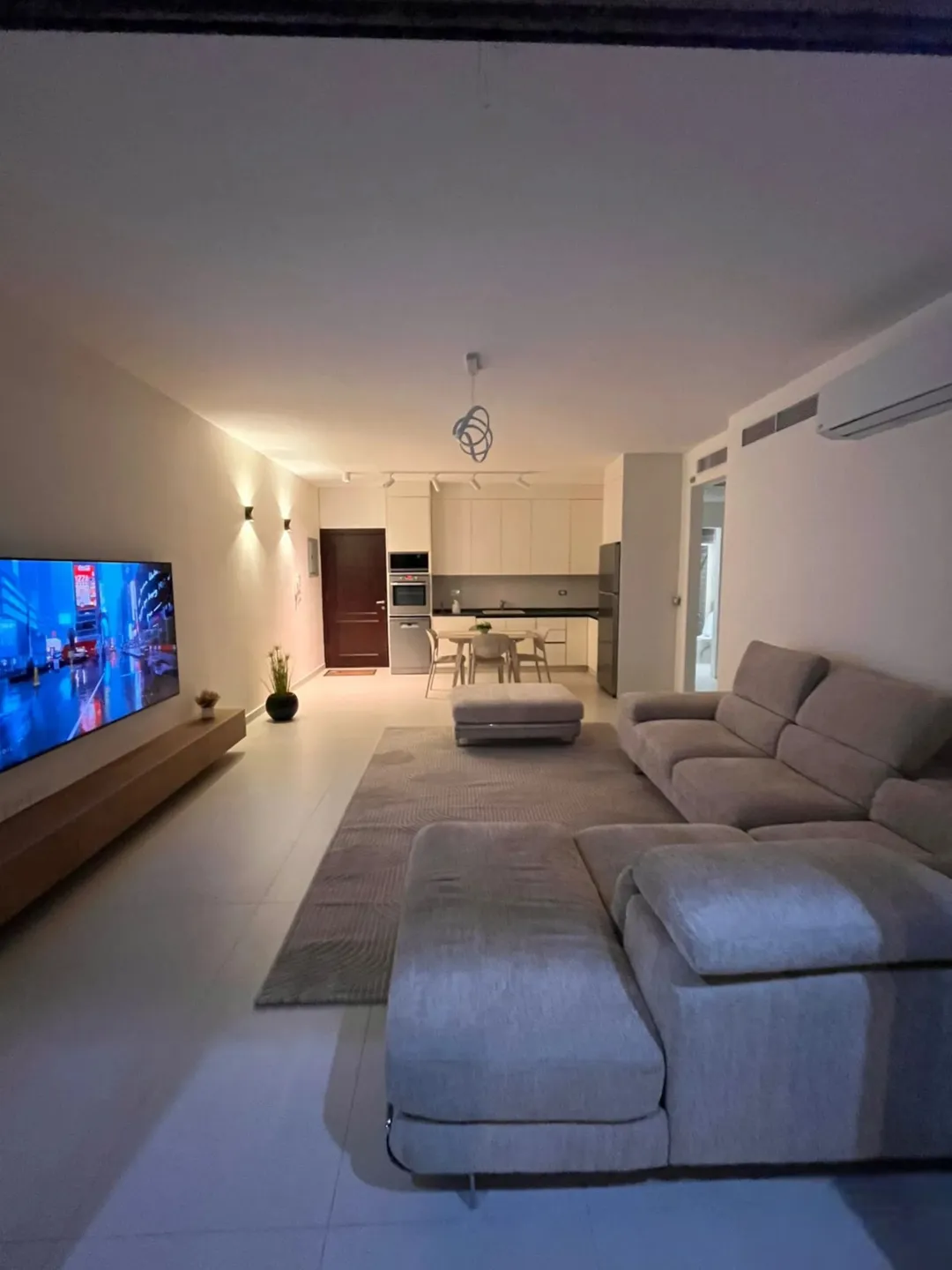 luxury apartment for rent in abdoun 2 bedrooms 2 bathrooms ground floor