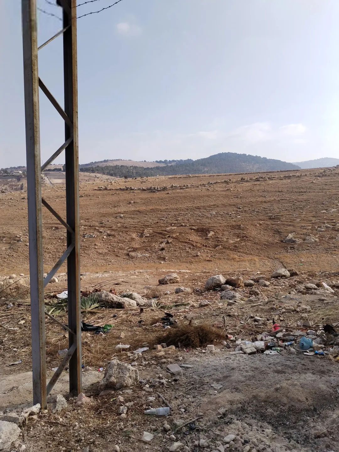 الرمان دخلة مطعم خيل وليل اكثر من قطعة جميع الخدمات متوفرة