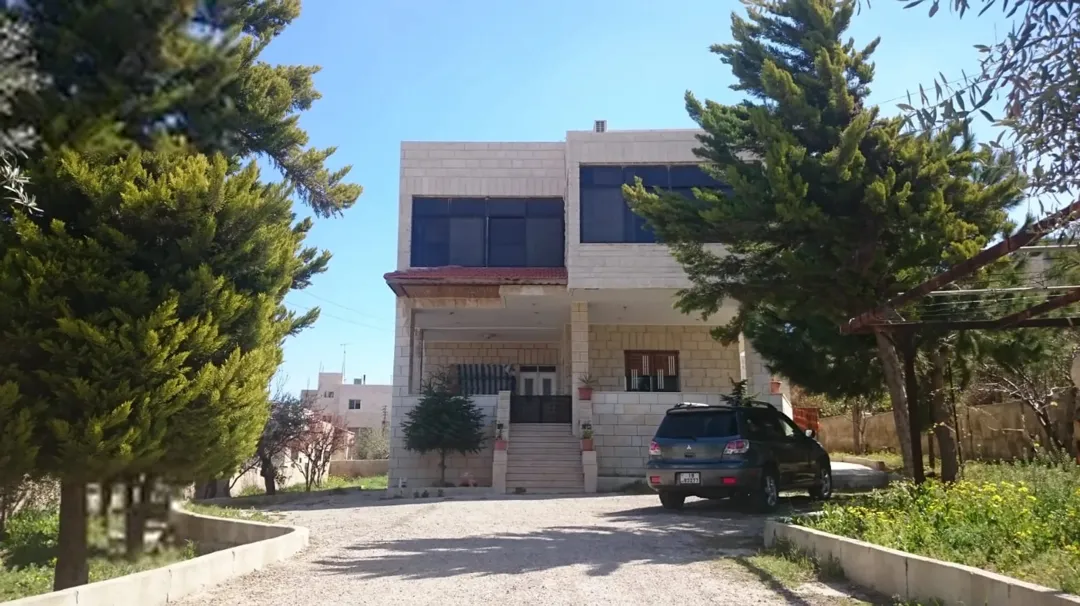 بيت للبيع في صافوط — صورة 3