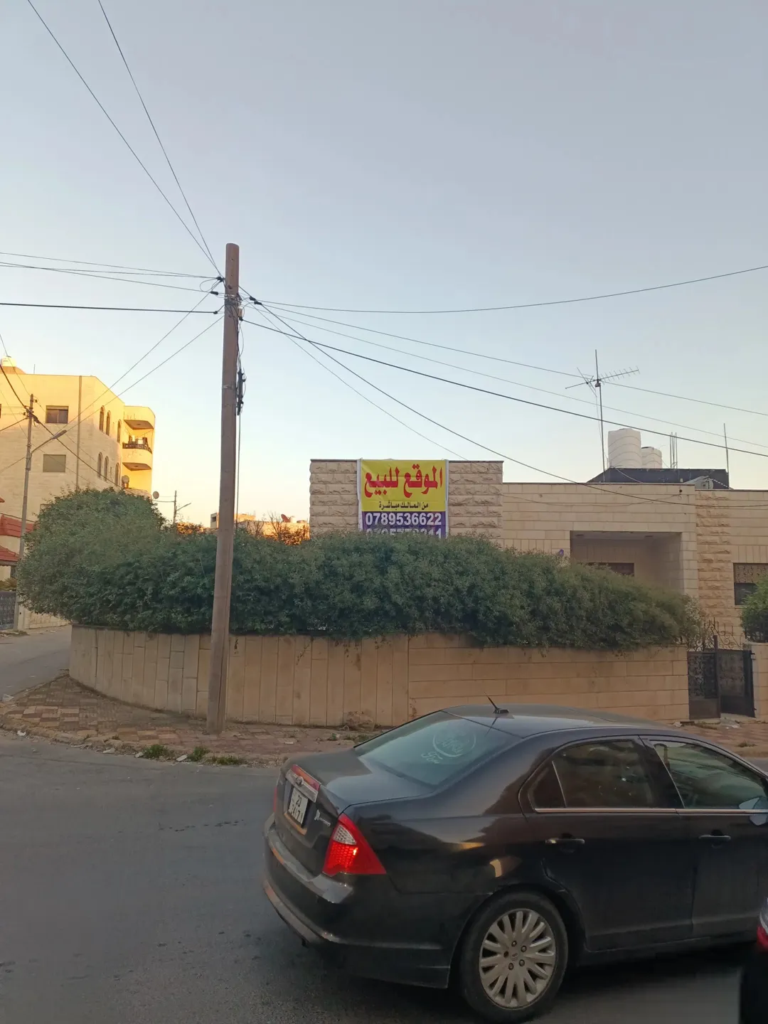 ارض سكن ب للبيع في غرب عمان بالقرب من شارع مكة ومكة مول