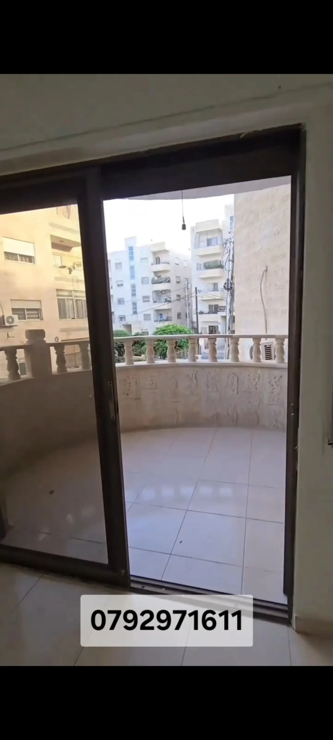 شقة فاخرة للبيع في ضاحية الاستقلال بالقرب من مسجد أبو بكر الصديق
