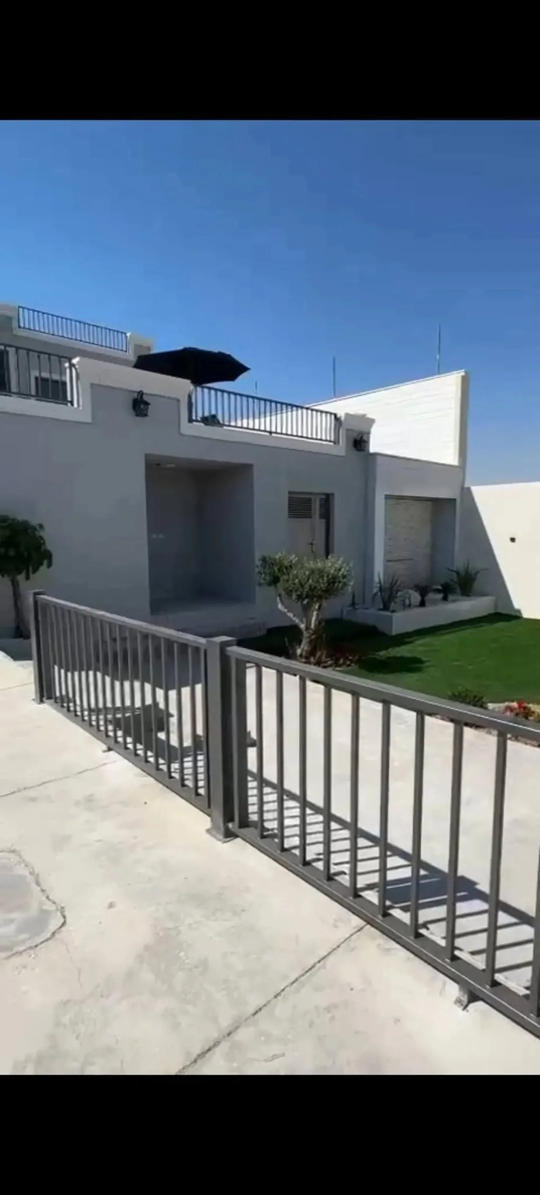 شاليه حديث فاخر للبيع في الكمشه