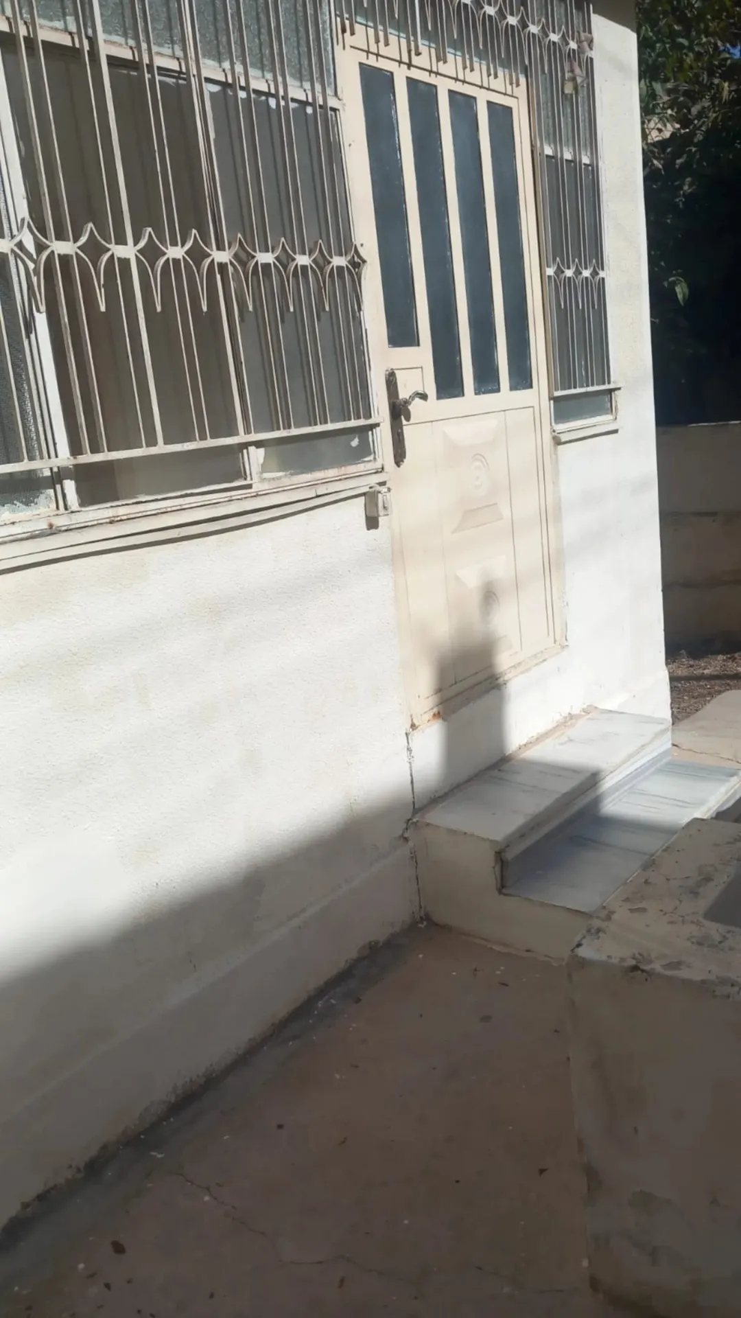 عمارة سكنية للبيع في جبل الحسين