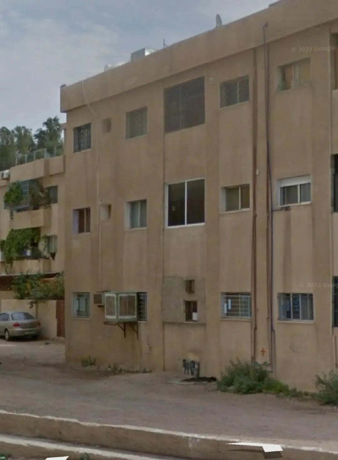 شقه للبيع في العقبه العالميه طابق اول هندسي