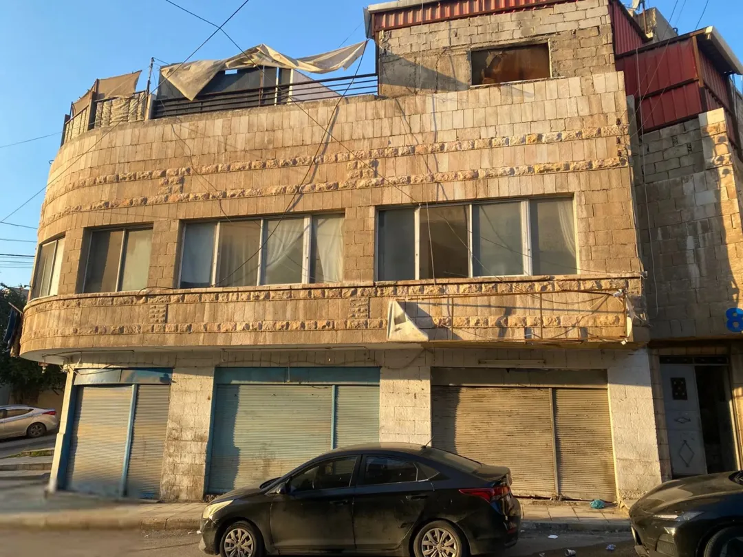 فرصة استثمارية مميزة عمارة تجارية سكنية معروضة للبيع