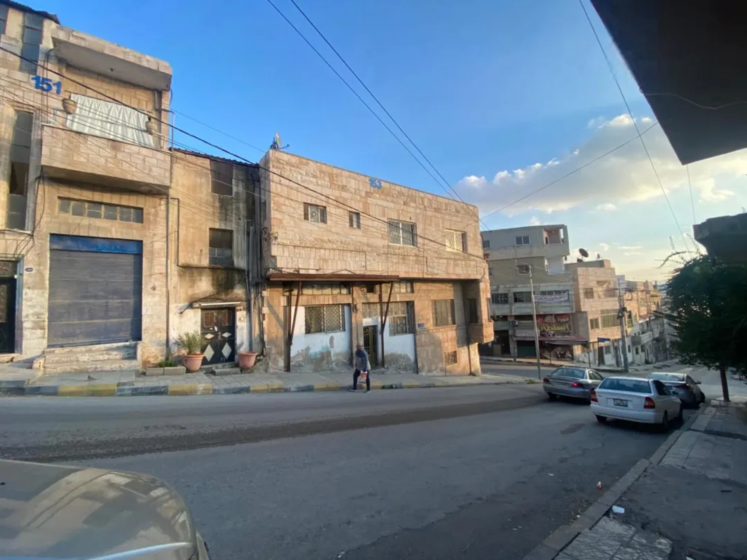 فرصة استثمارية مميزة عمارة تجارية سكنية معروضة للبيع