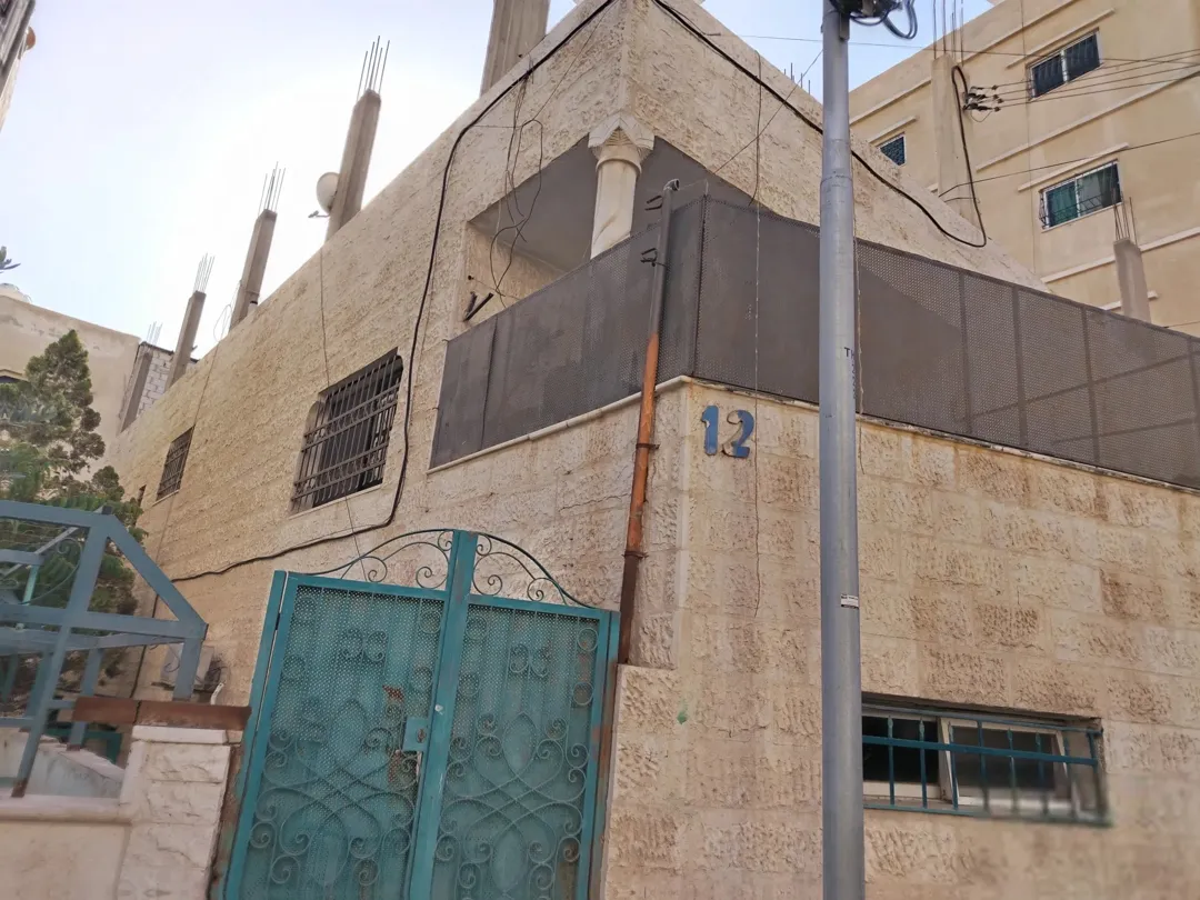 عمارة للبيع في الزرقاء جبل طارق