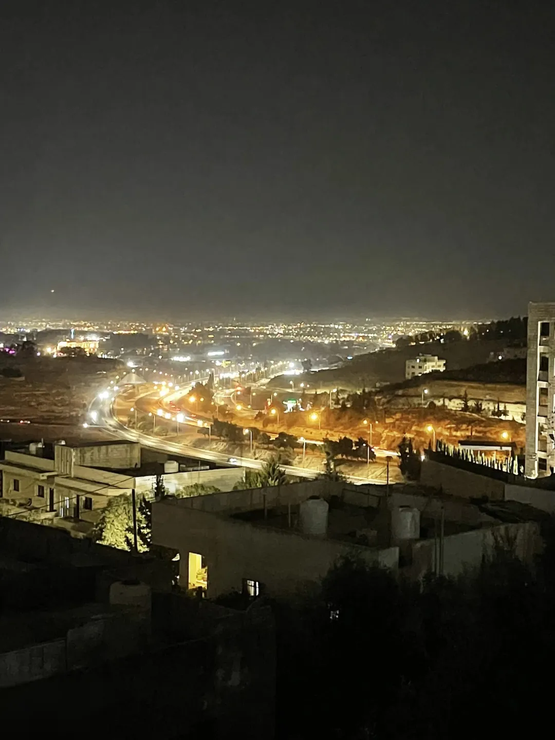 أرض سكنية مميزة للبيع في منطقة البنيات