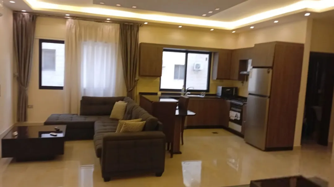 شقة فاخرة للإيجار في الجبيهة | ID 901364