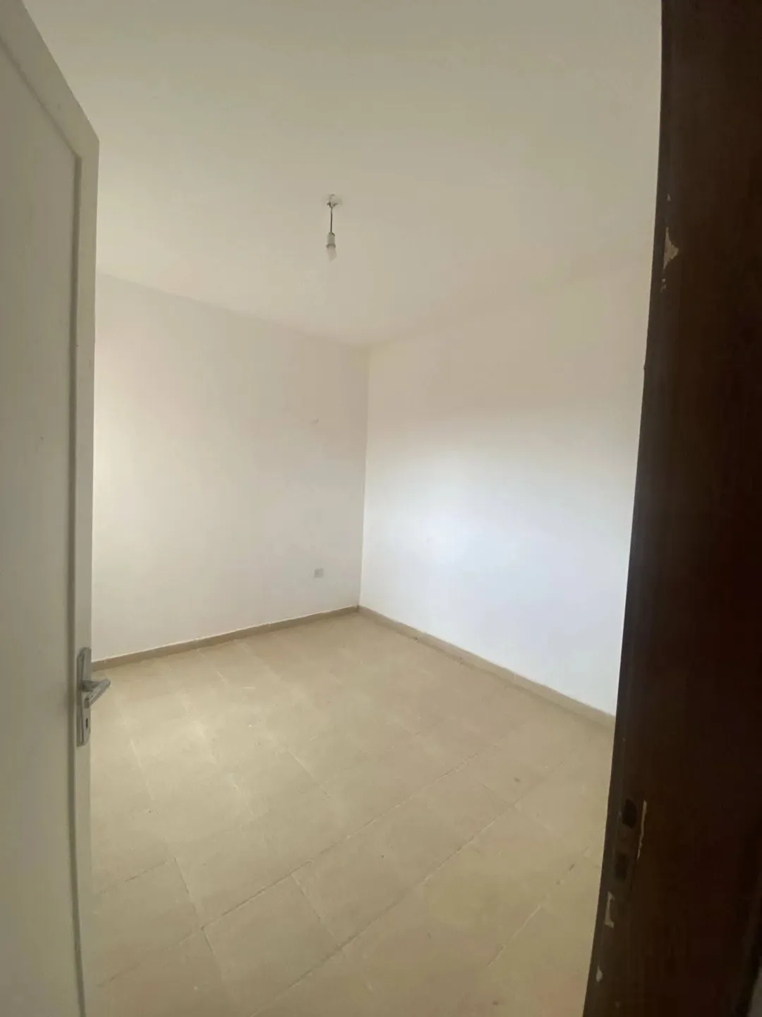 شقة مميزة للبيع في إربد – الحصن – إسكان بدر