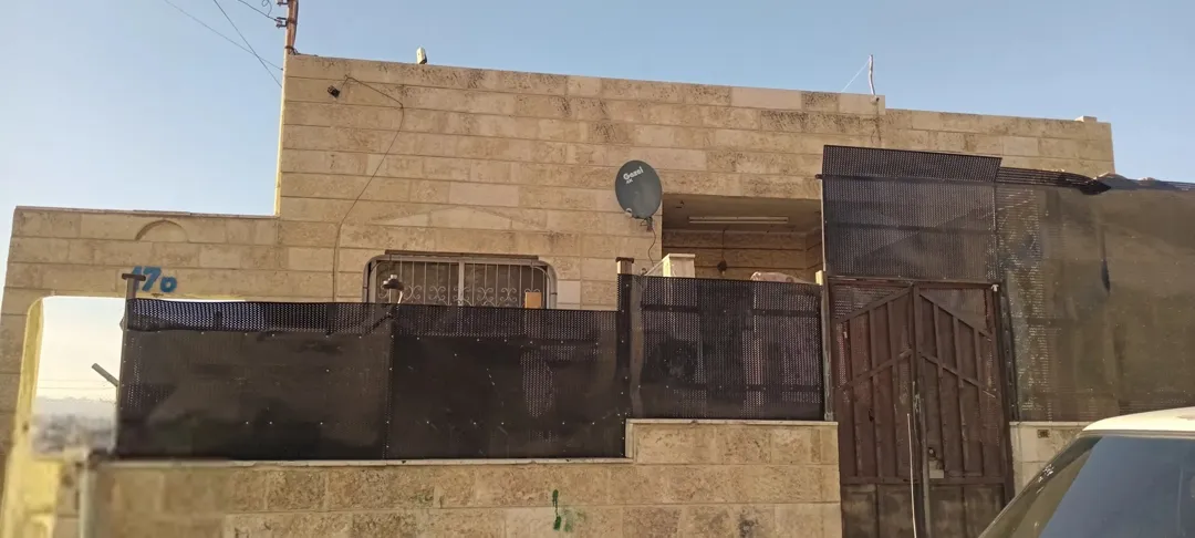 عمارة سكنية للبيع في أم نوارة – عمان