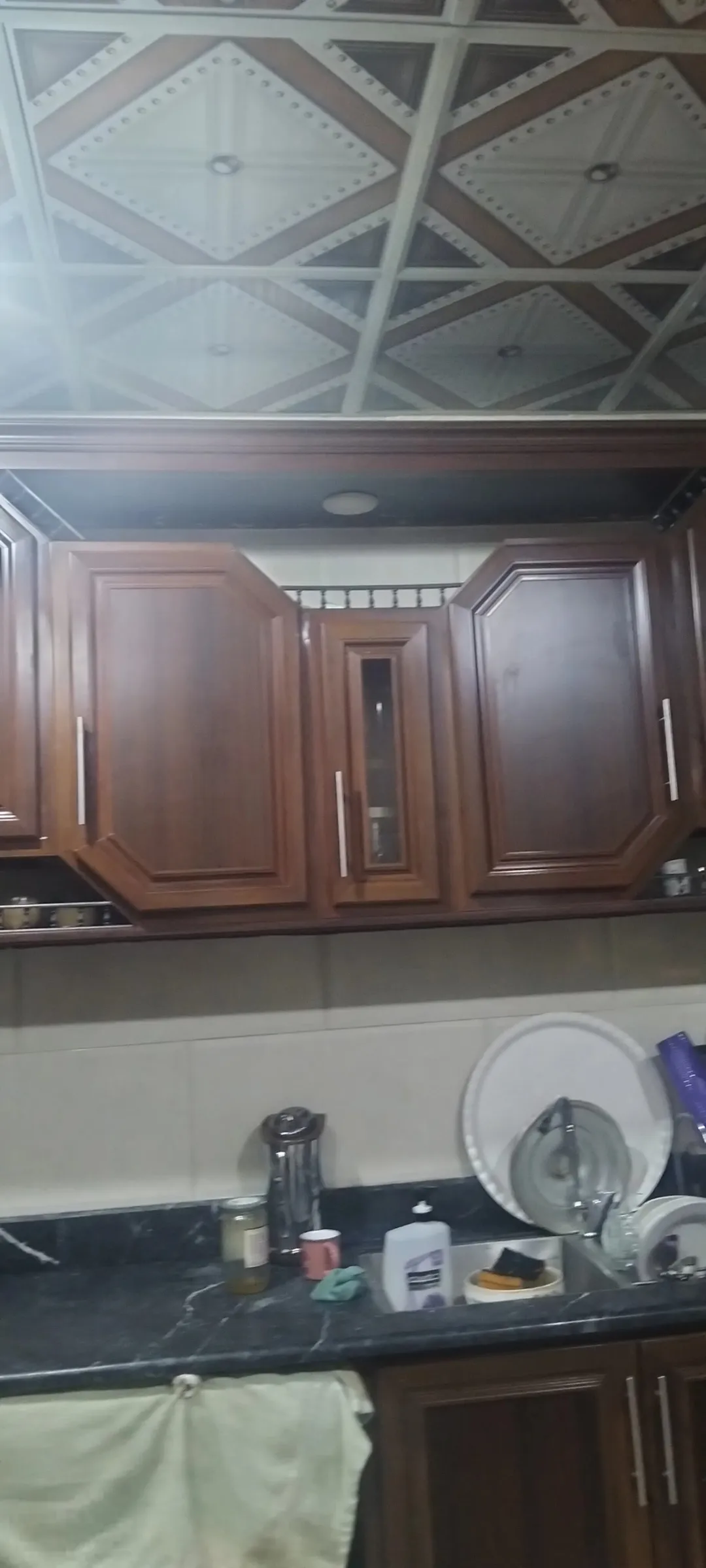 منزل مستقل للبيع في سحاب – ثلاث طوابق مع روف