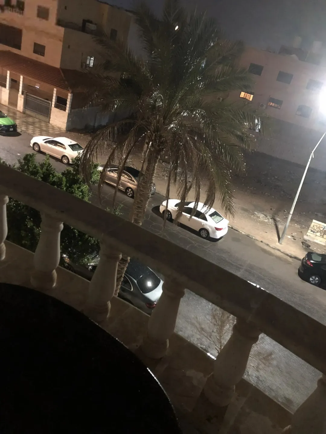 شقة فاخرة للبيع في الثامنة عقبة – بالقرب من كارفور