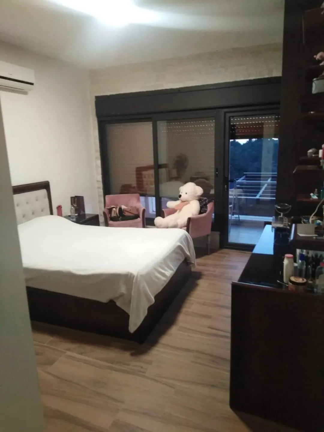 فيلا فاخرة بإطلالة خلابة للبيع في أبو السوس