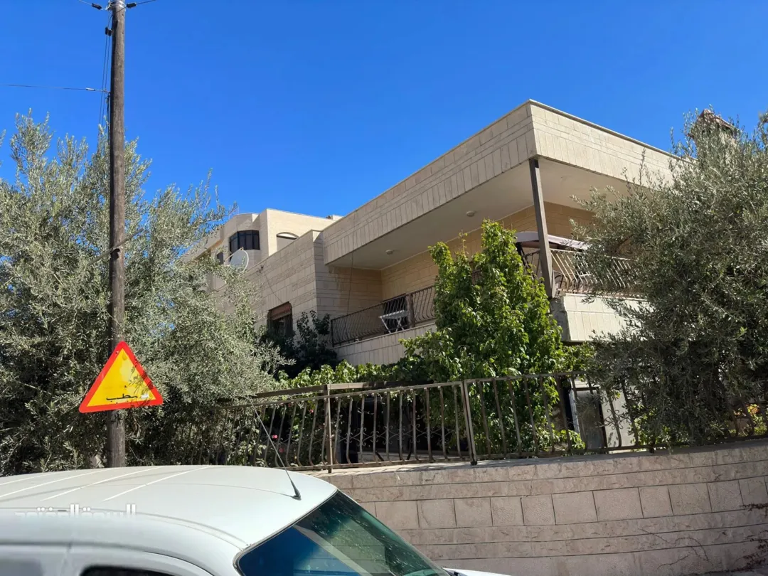 جبيهة ، قرب جامعة الأمير سمية ، خلف بيتزا هت