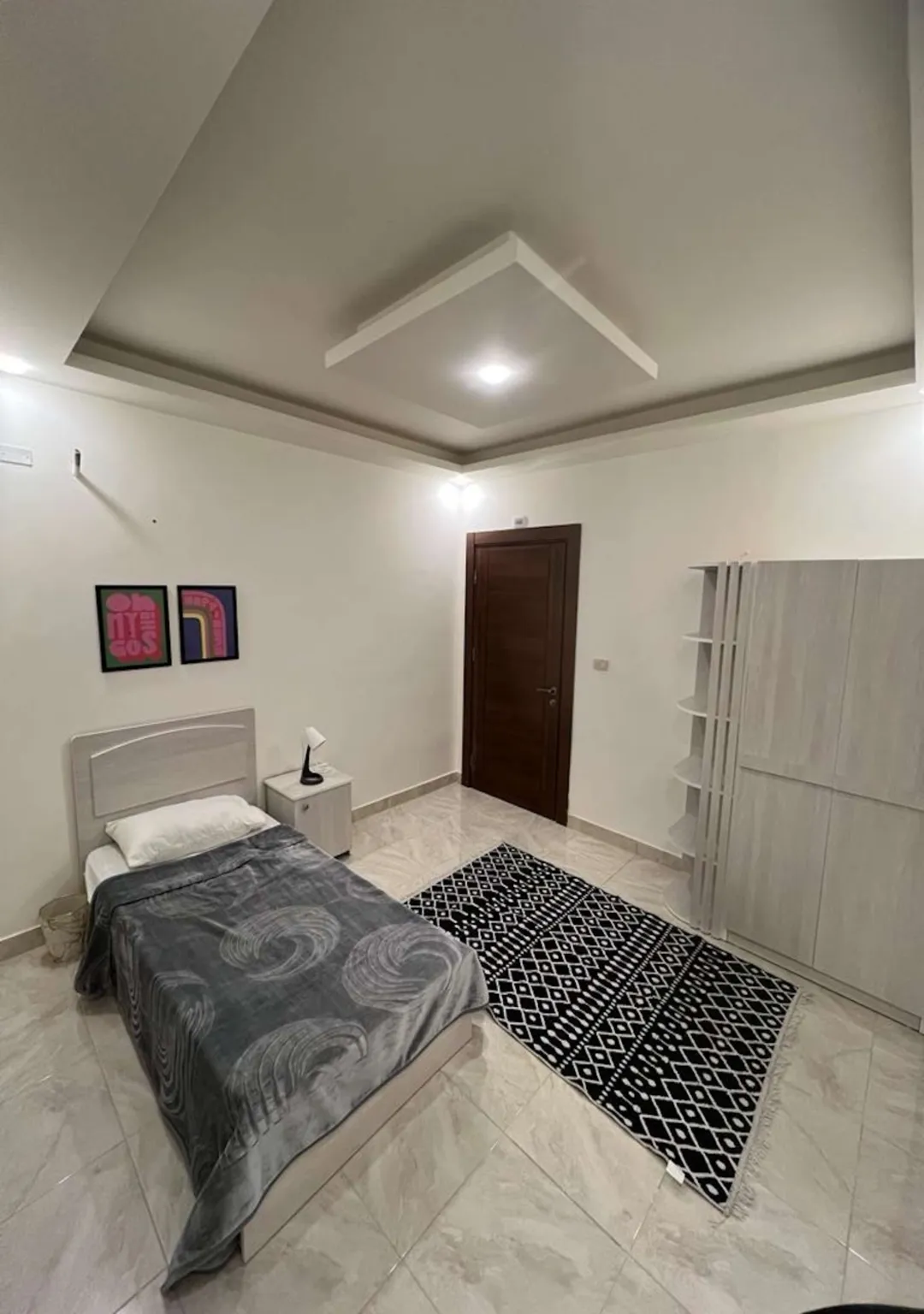 شقة مفروشة فاخرة في ضاحية الرشيد بالقرب من الجامعة والمستشفيات – عمان الاردن | ID 699755