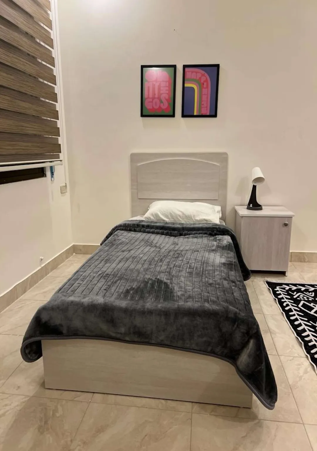 شقة مفروشة فاخرة في ضاحية الرشيد بالقرب من الجامعة والمستشفيات – عمان الاردن | ID 699755