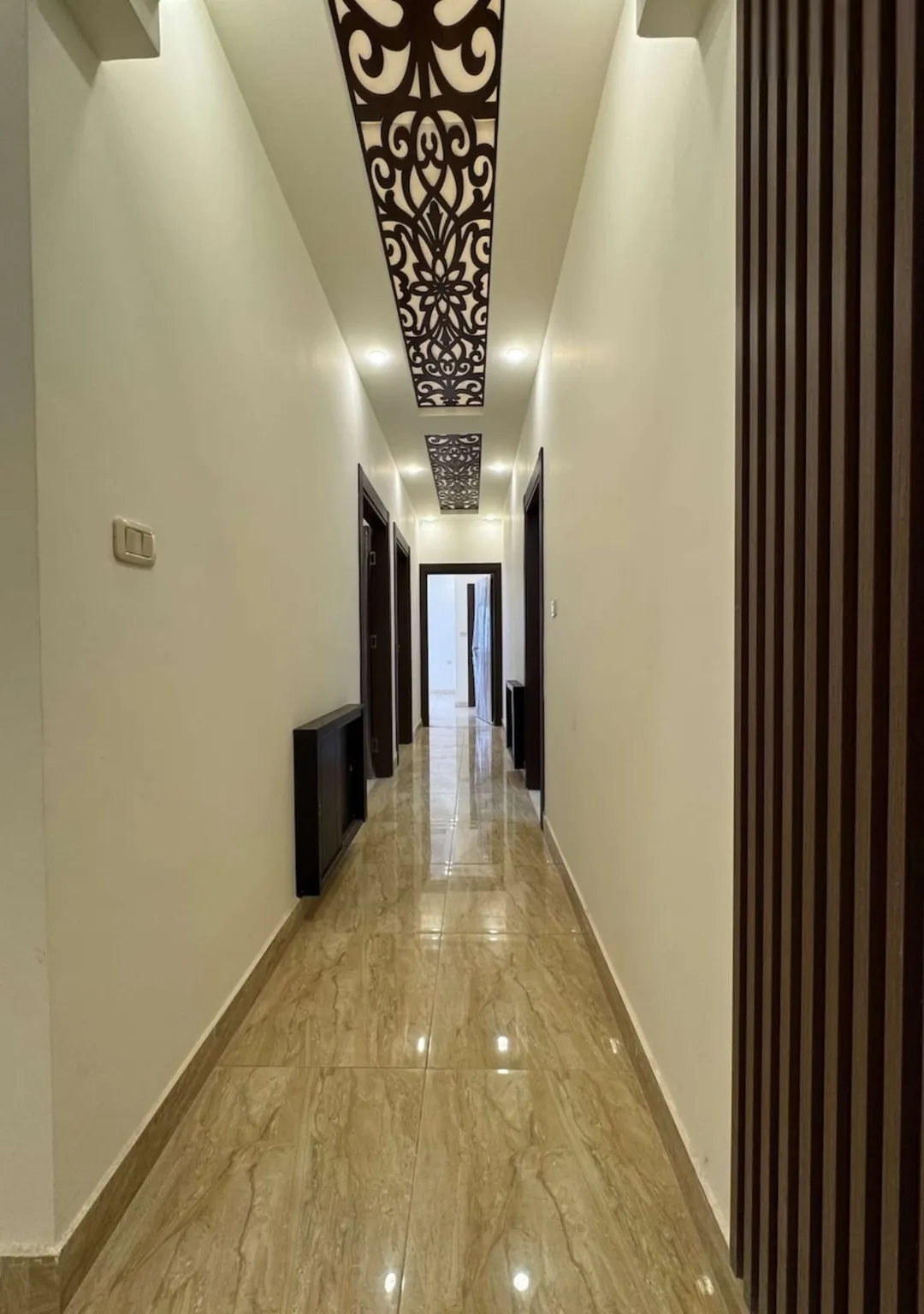 شقة مفروشة فاخرة في ضاحية الرشيد بالقرب من الجامعة والمستشفيات – عمان الاردن | ID 699755