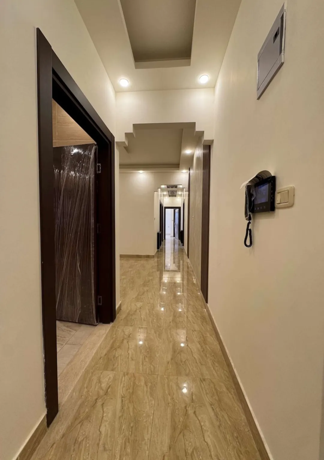 شقة مفروشة فاخرة في ضاحية الرشيد بالقرب من الجامعة والمستشفيات – عمان الاردن | ID 699755