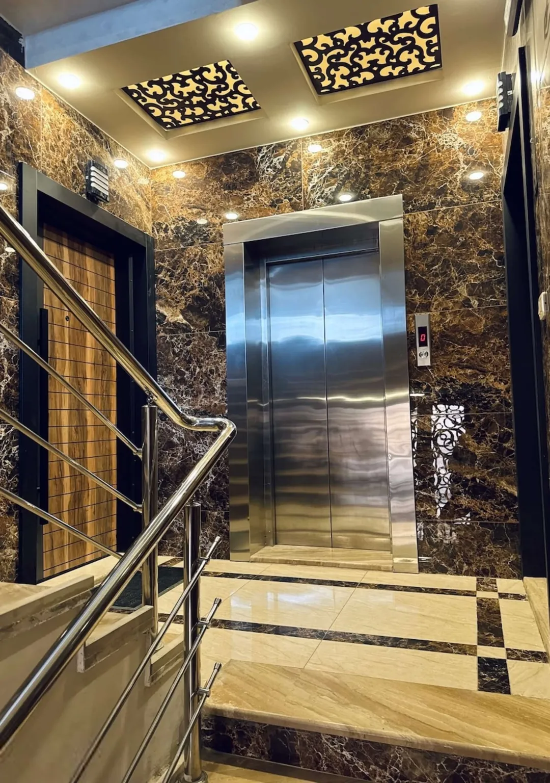 شقة مفروشة فاخرة في ضاحية الرشيد بالقرب من الجامعة والمستشفيات – عمان الاردن | ID 699755