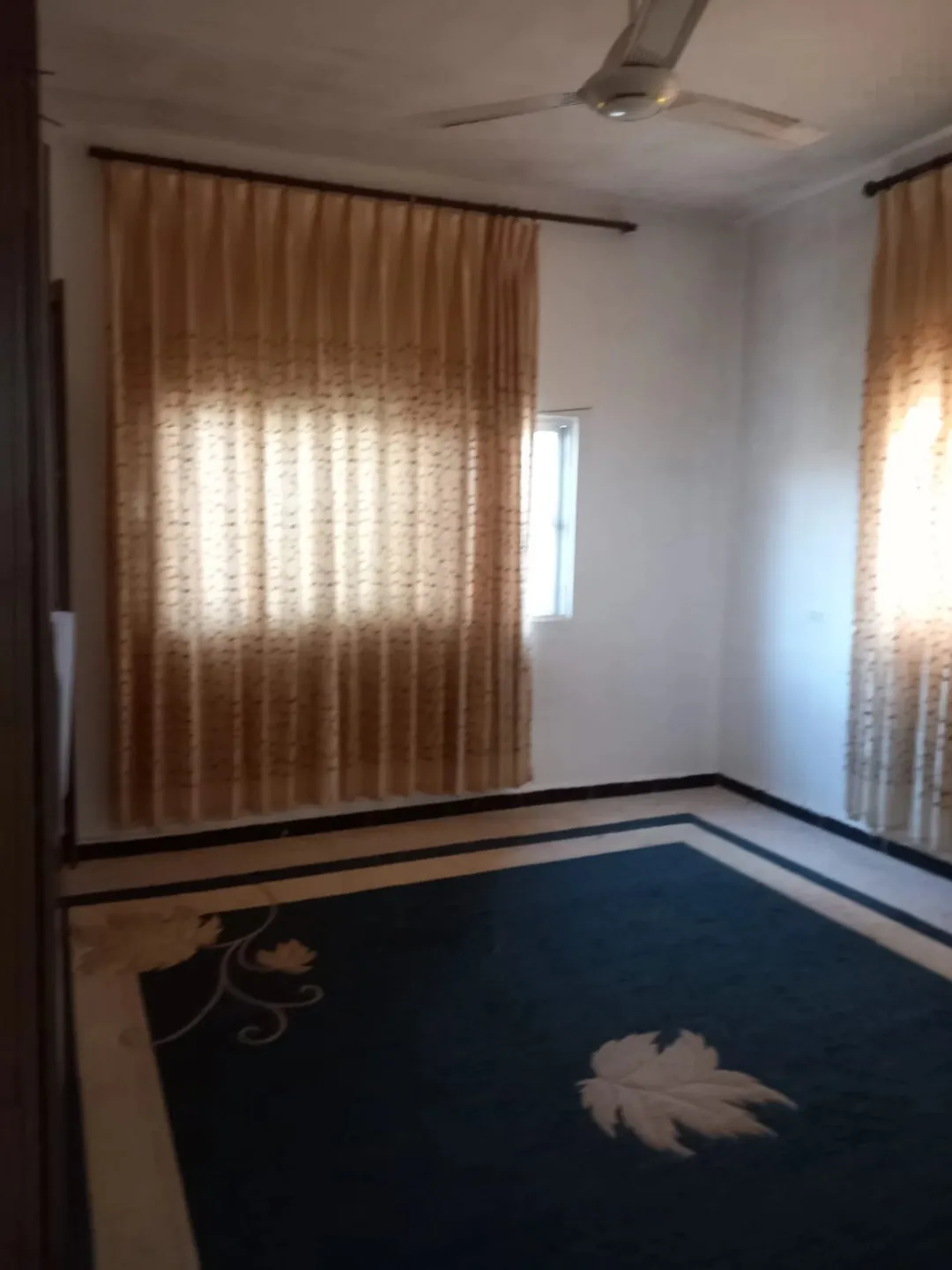 أرض بمساحة دونم مع منزلين للبيع في البويضة – الرمثا