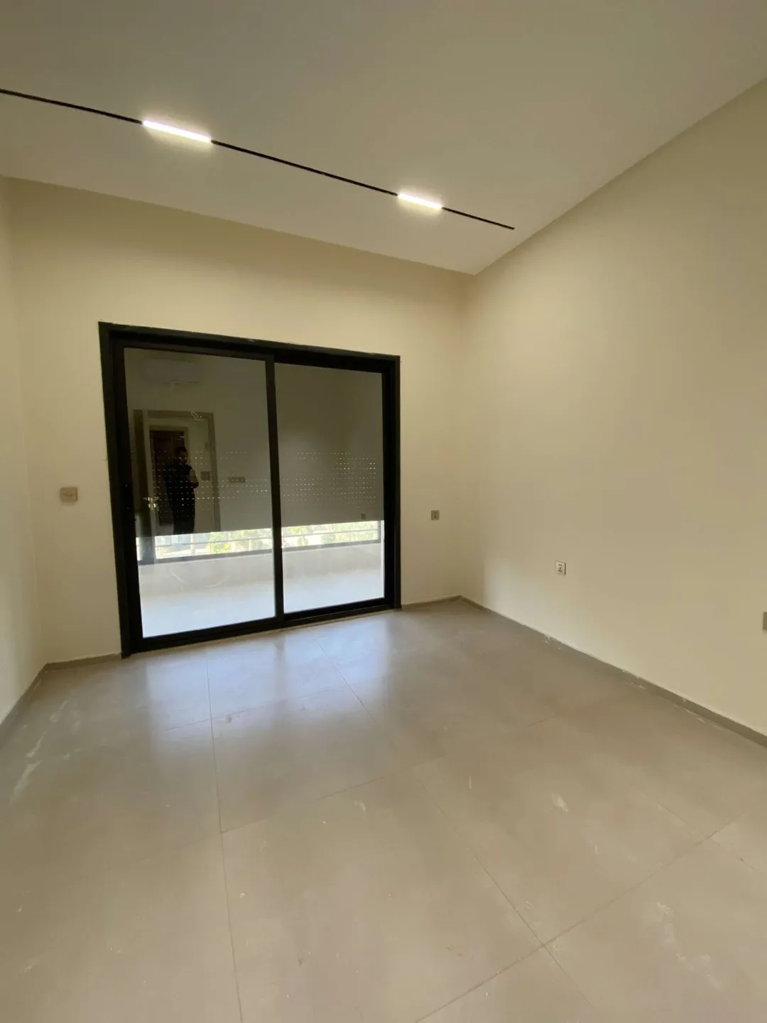 شقق يومية مفروشة في طريق المطار