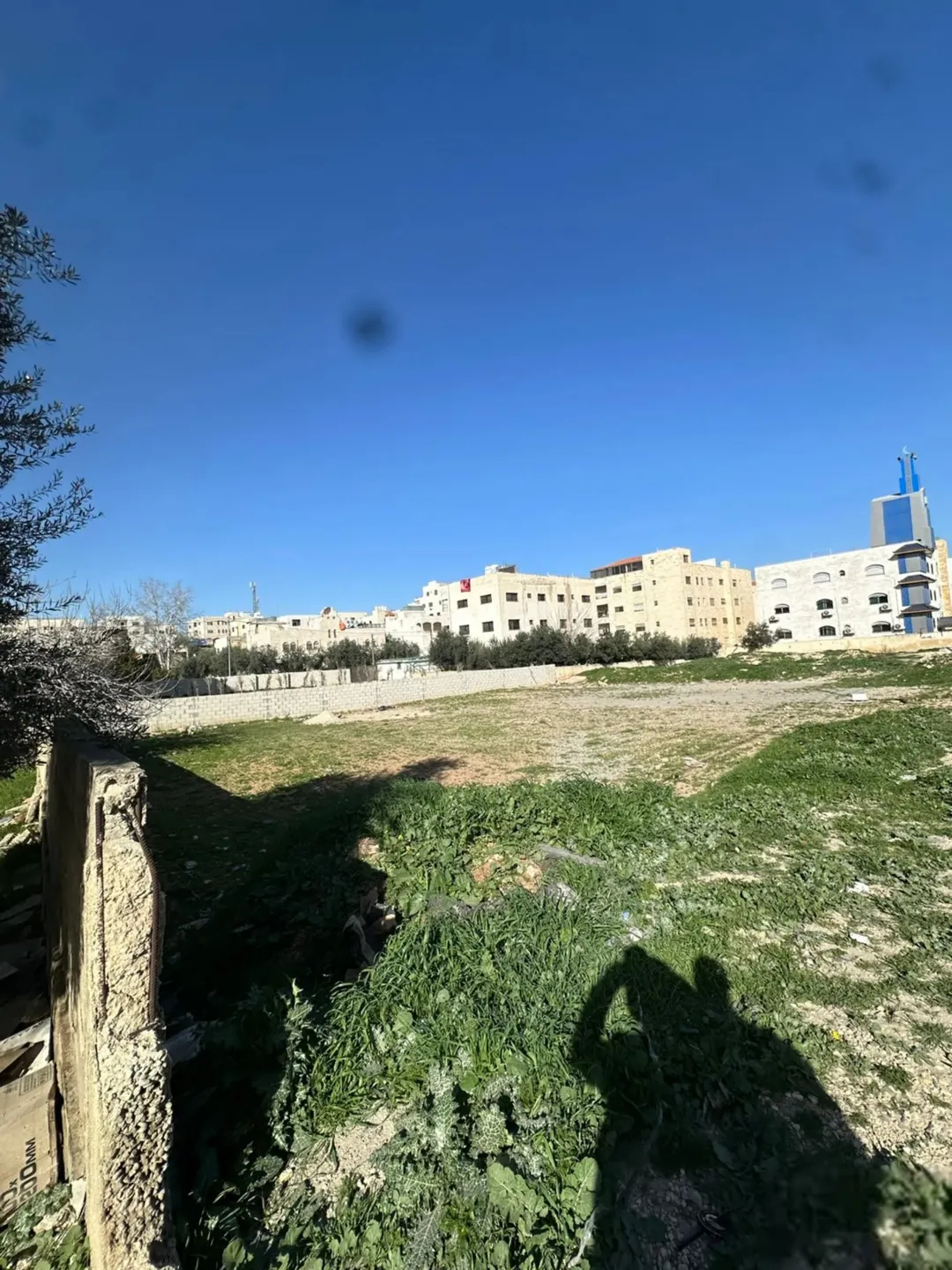 أرض للبيع في ضاحية الأمير علي – طريق المطار سكني تجاري