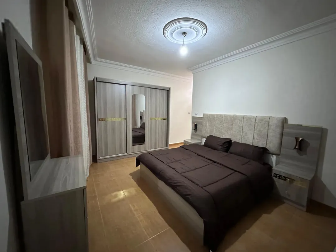شقة فاخرة مفروشة للإيجار – تشطيبات جديدة ولم تُسكن من قبل | ID 738080
