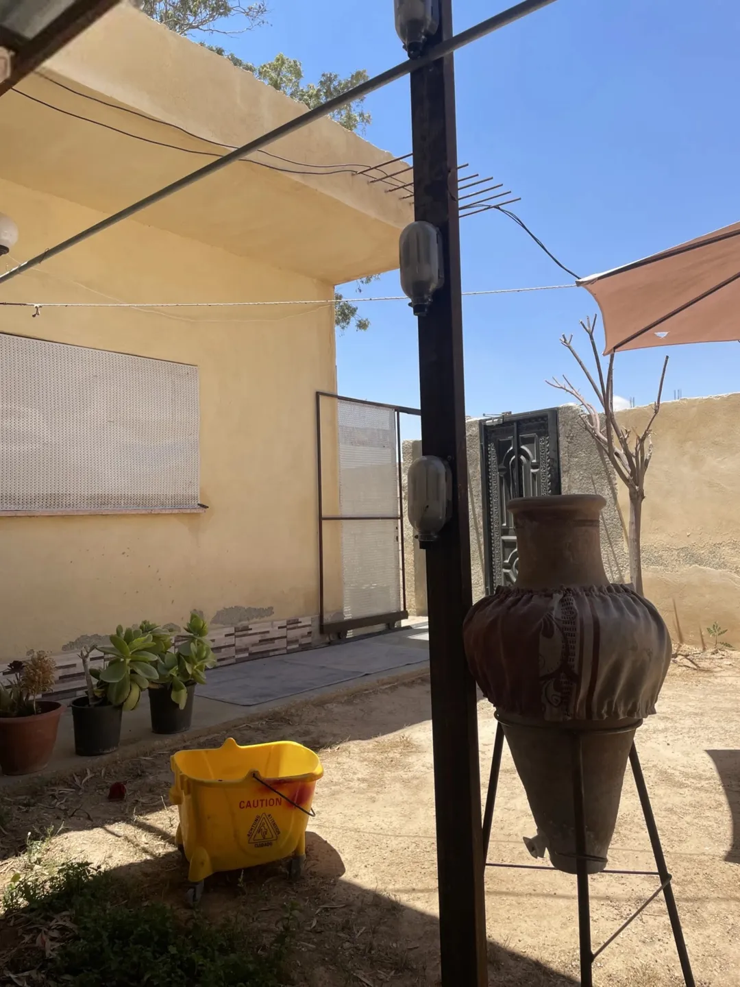 منزل مميز على أرض بمساحة نصف دونم