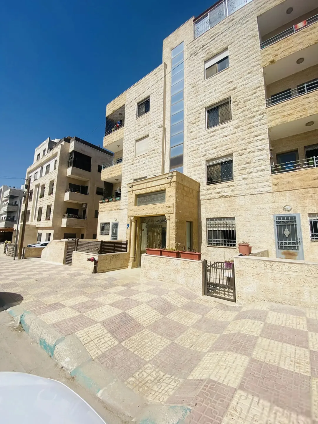 شقة أرضية فاخرة في أبو نصير بالقرب من الأكاديمية البحرية لم تسكن