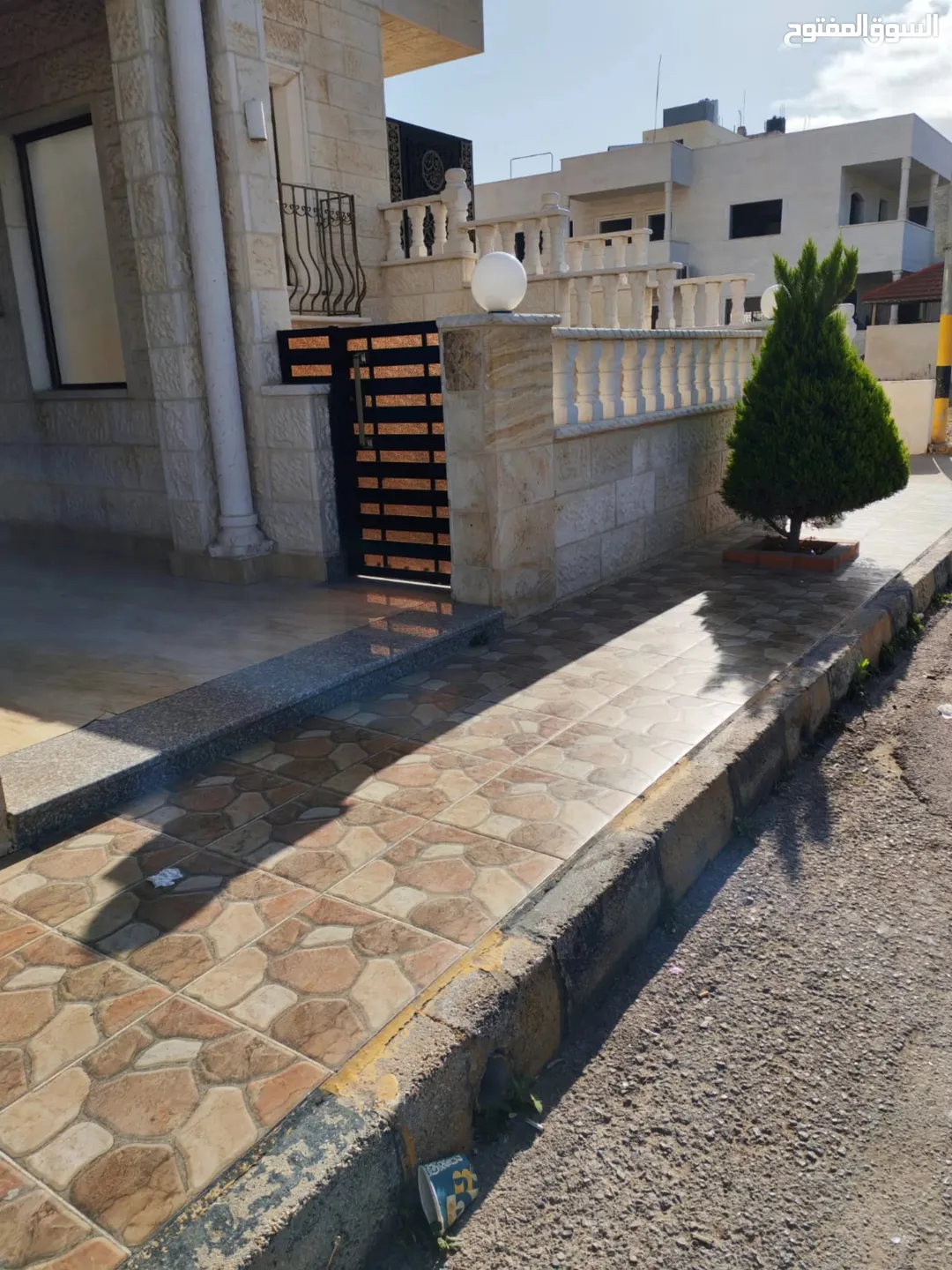 شقة للبيع في إربد حي الشرقي