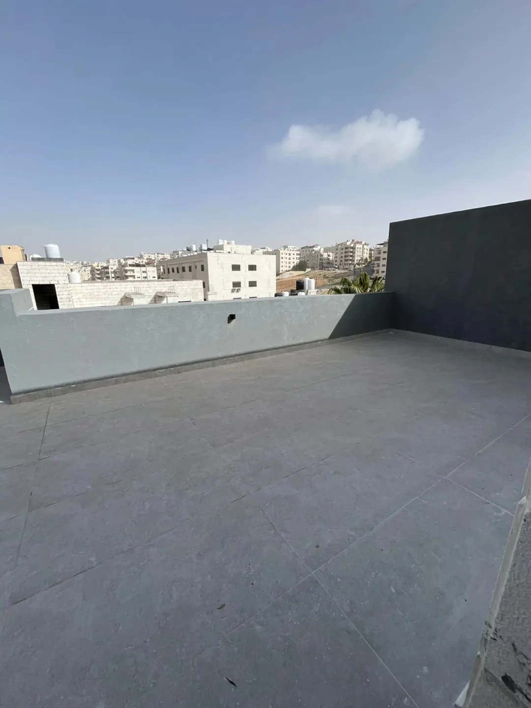شقة فاخرة في خلدا تصميم فندقي تشطيبات عالية الجودة