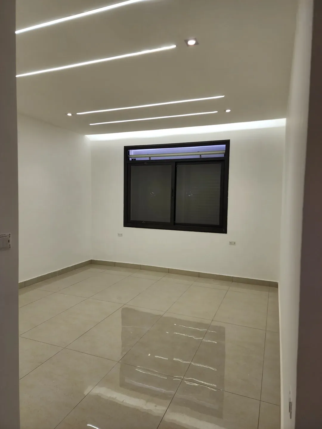 شقق سكنية فاخرة للبيع منازل العز للإسكان