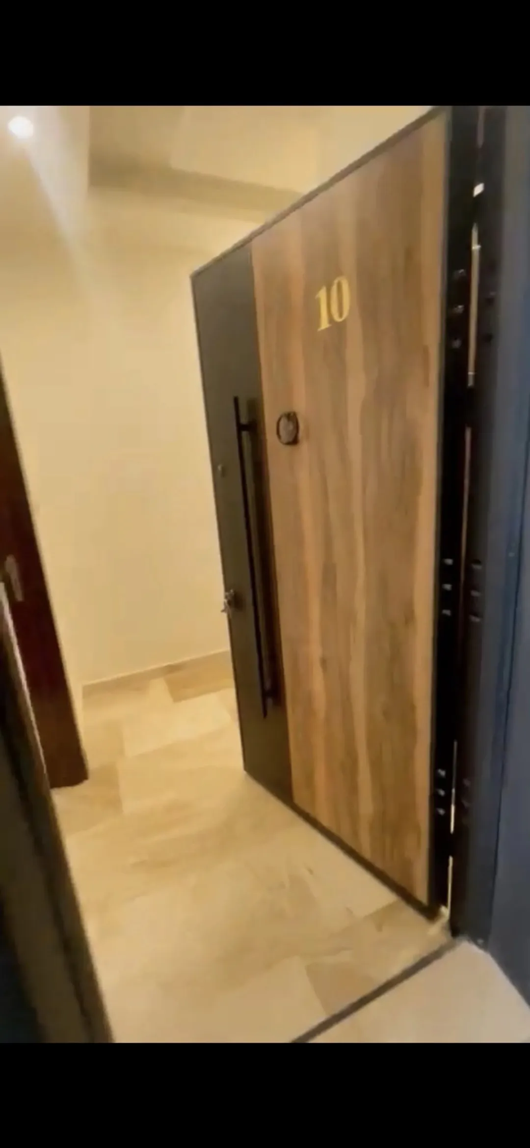 شقة شبه ارضي مميزه جدا 250 متر مربع في افضل مناطق ضاحية النخيل
