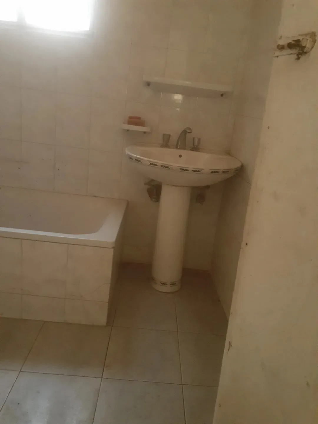 منزل كلاسيكي بساحة خارجية مميزة في جبل التاج