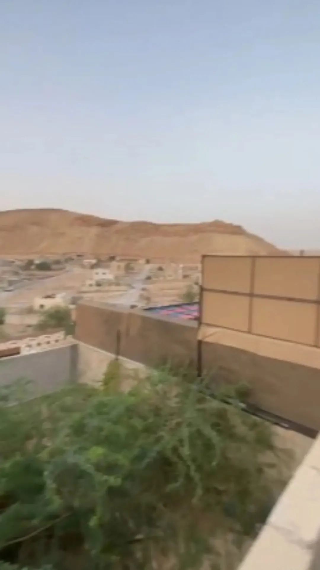 شاليه فاخر للبيع في عظم منطقة الهلالي