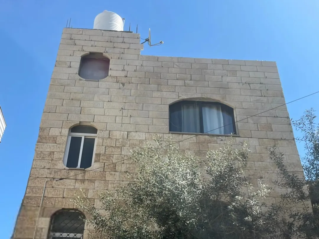 عماره 3 طوابق كوشان مستقل