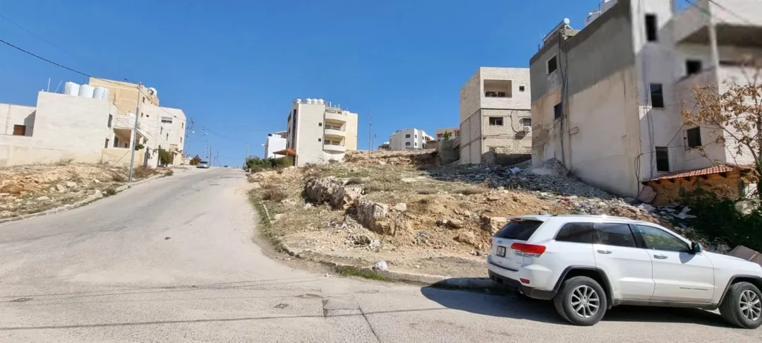 قطعة أرض سكنية مميزة للبيع