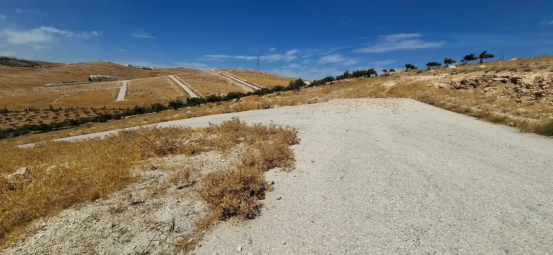 ارض للبيع قرب شفا بدران