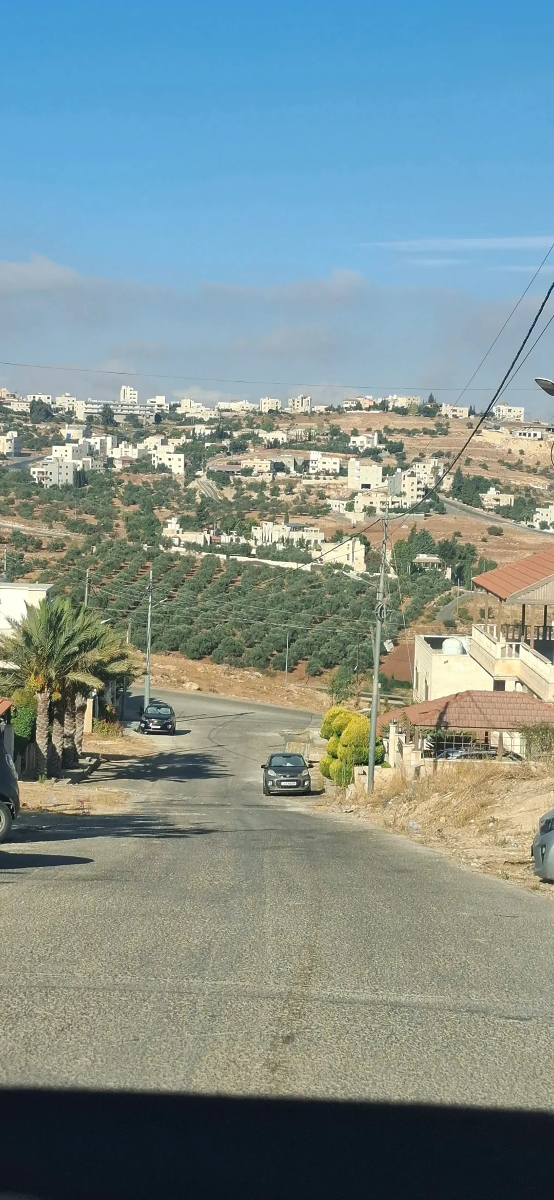ارض للبيع بين فلل مستويه ومطله عيون الذيب شفا بدران — صورة 2