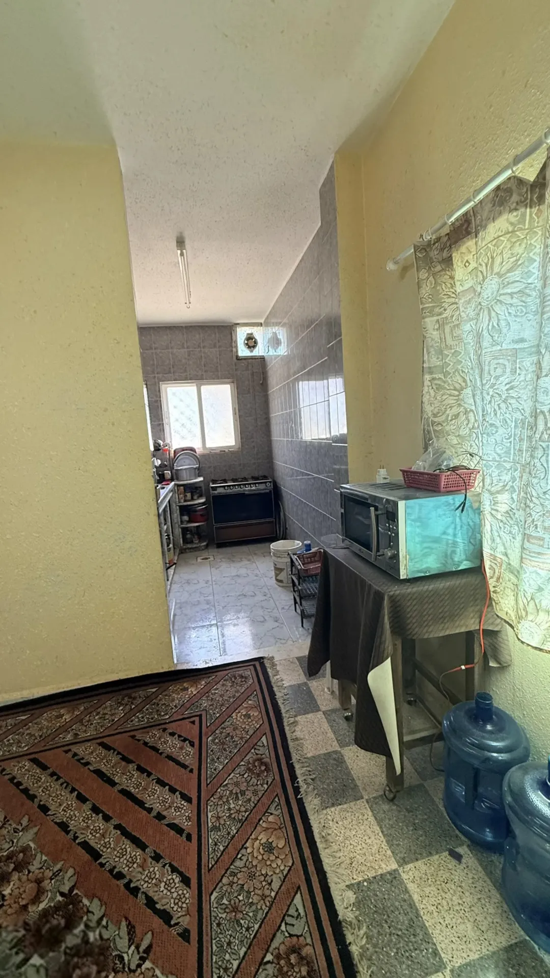 مزرعة نموذجية جاهزة للبيع في شرق جرش دحل – 18 دونم مشجرة زيتون