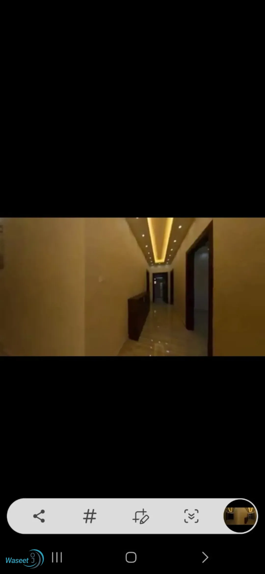 شقه للبيع شبه ارضي مهويه من جميع الجهات ومرتفعه