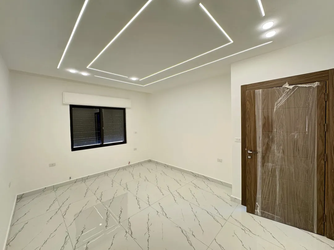 شقة للبيع في شفا بدران، عمان 153م² – تصميم حديث وموقع هادئ