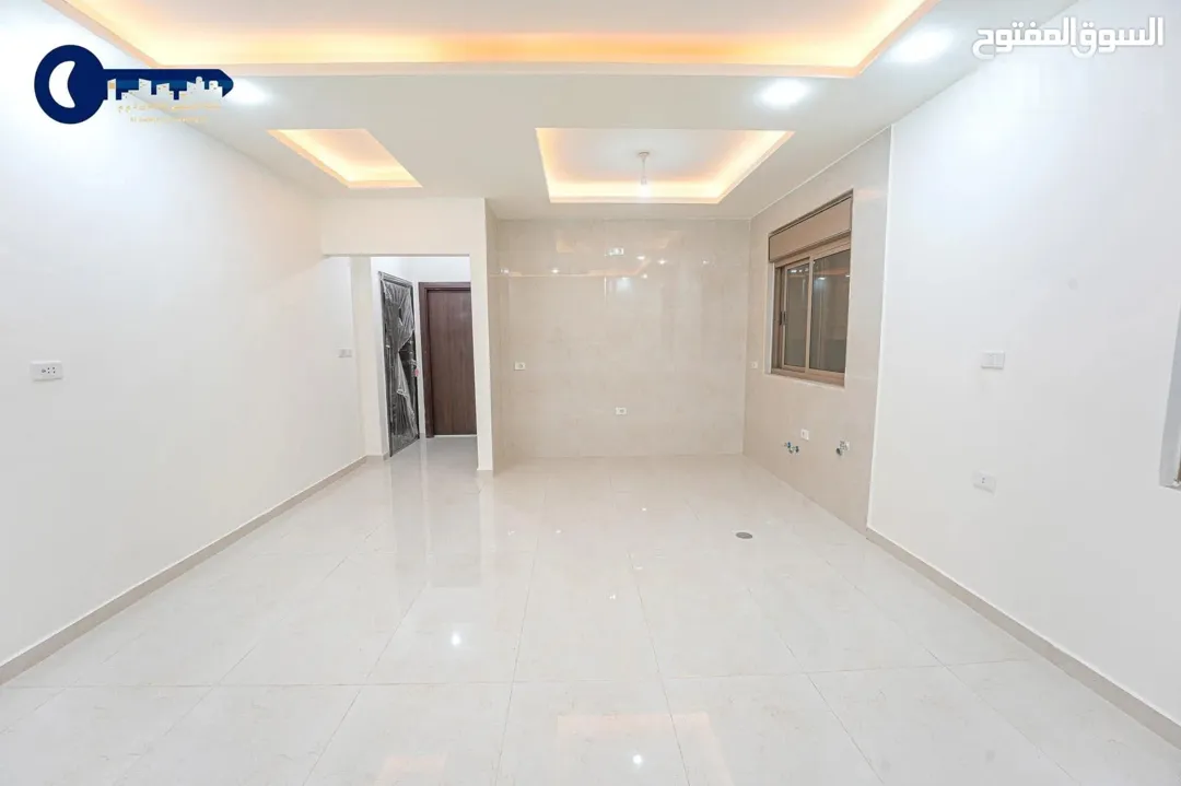 شقة فاخرة في أم نوارة طابق أول