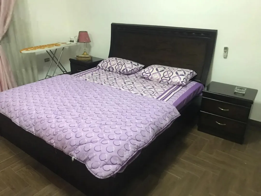 شقة مفروشة فاخرة للإيجار السنوي في عبدون | ID 918372