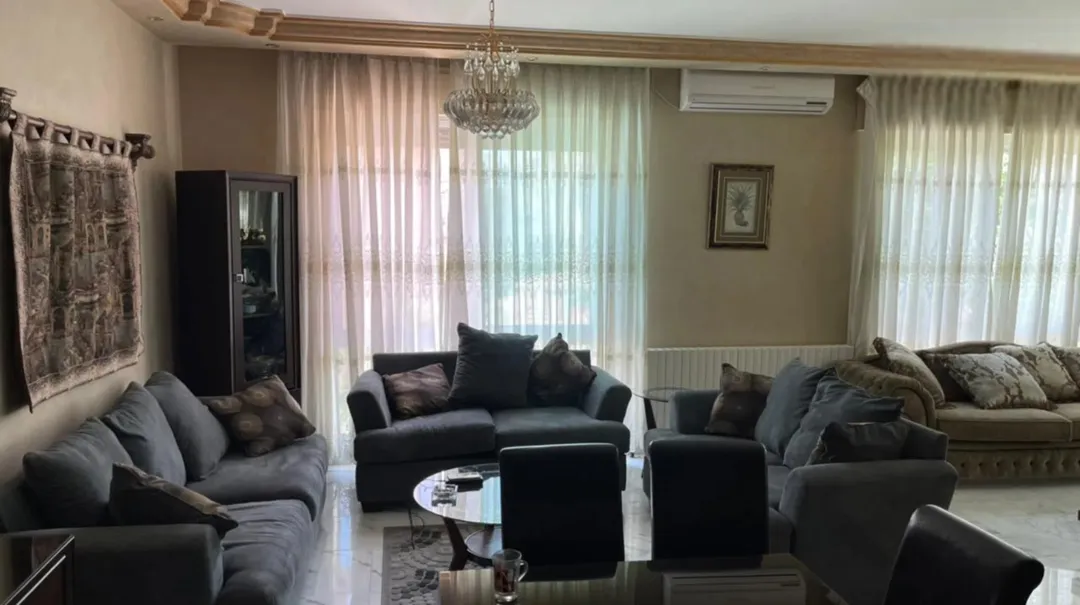 شقة مفروشة فاخرة للإيجار السنوي في عبدون | ID 918372