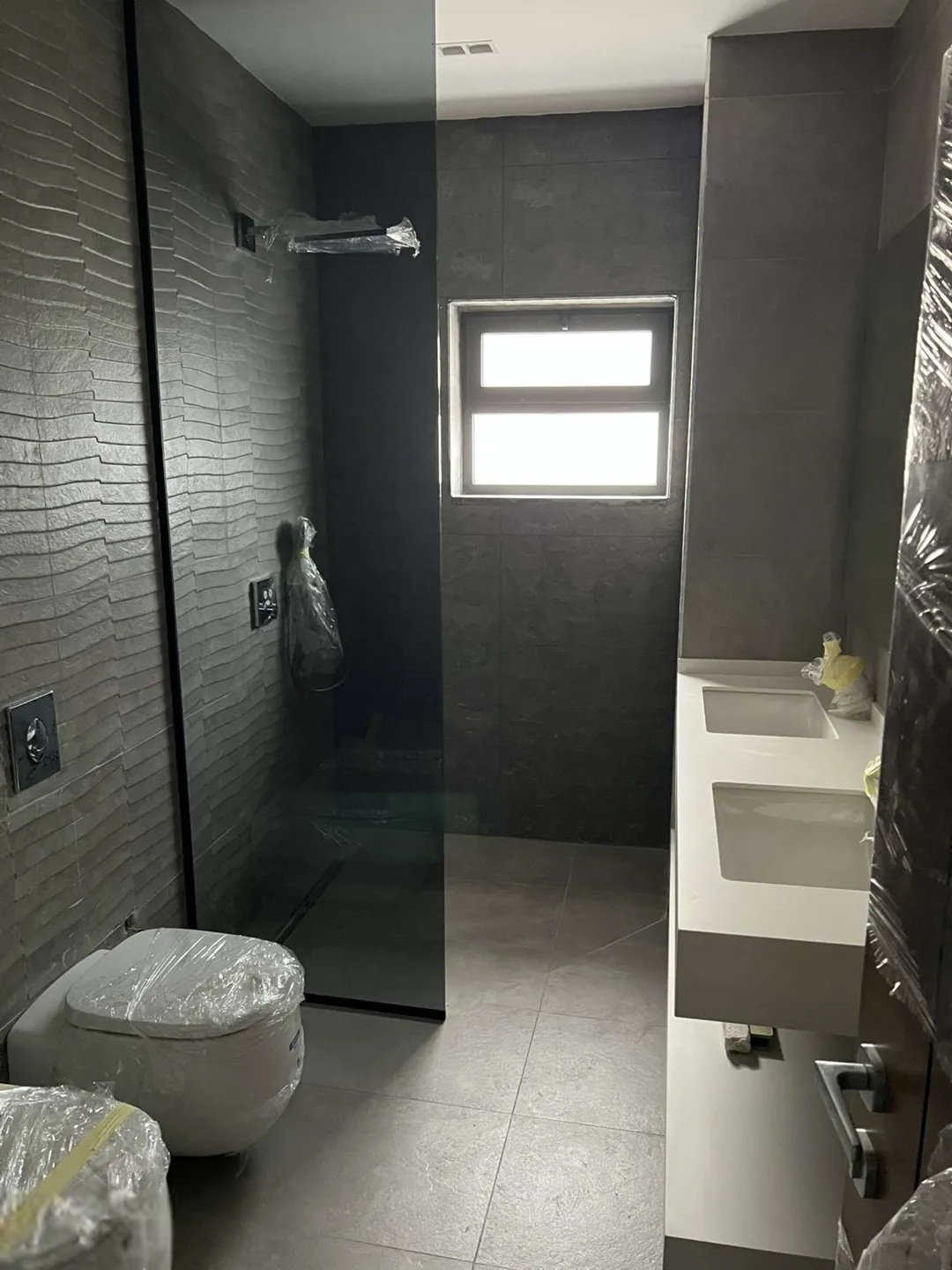 8789b78597_01_cleaned فيلا سويدية نصفية 2 طوابق غير مفروشة موقع ممتاز